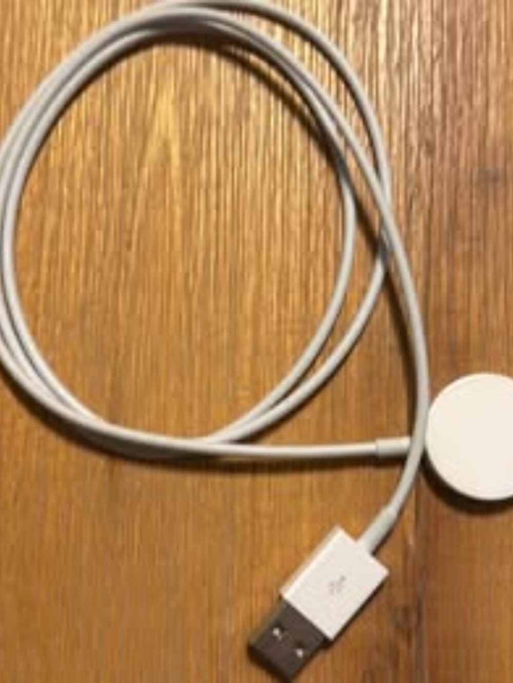 Apple Watch SE (1st Gen) - 40mm (with Charger) - Picture 3 of 4